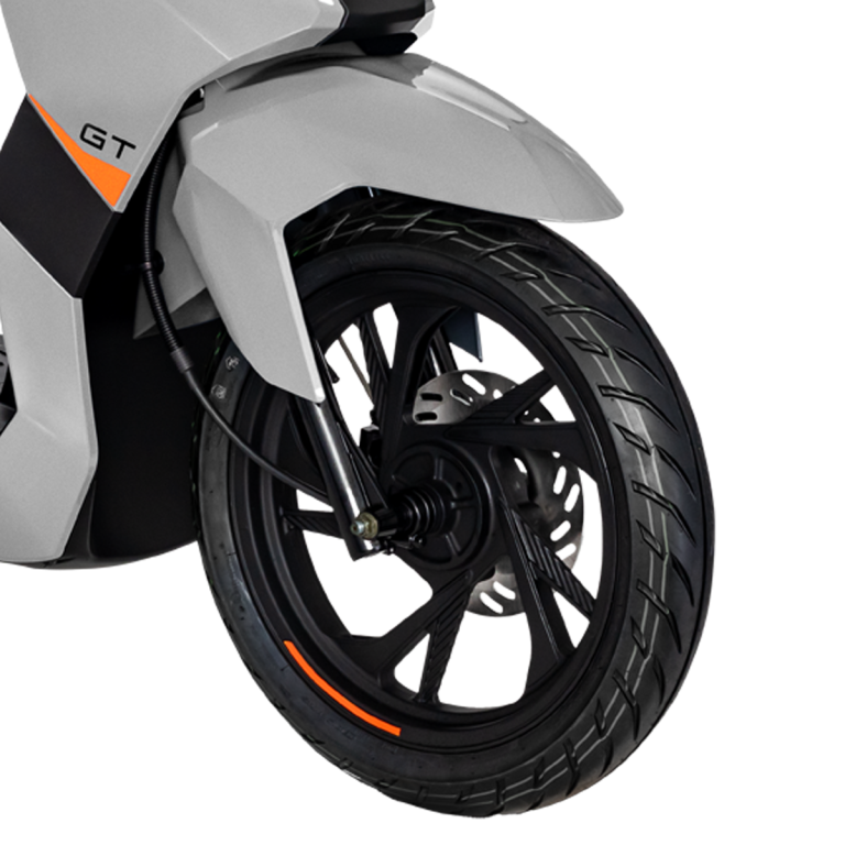 Tweet GT 02