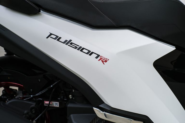 Pulsion EVO R side badge